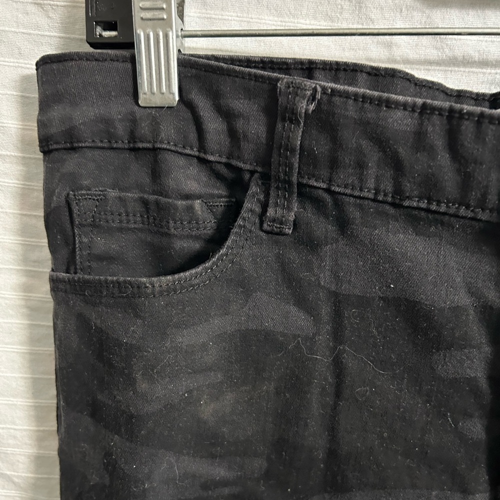 Social Standard Jeans Black Gray Camo Camouflage Ankle Skinny Pants Size 12 - Picture 3 of 9